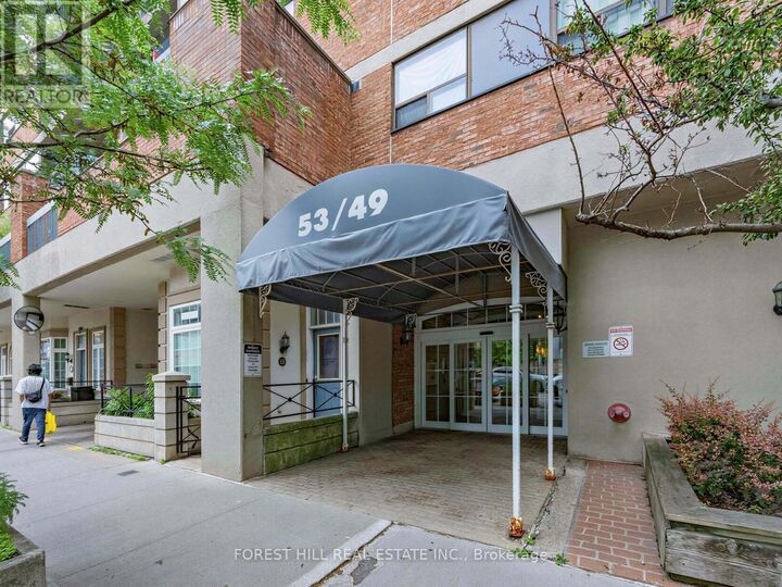 Property Photo:  53 McCaul Street 446  ON M5T 2W9 