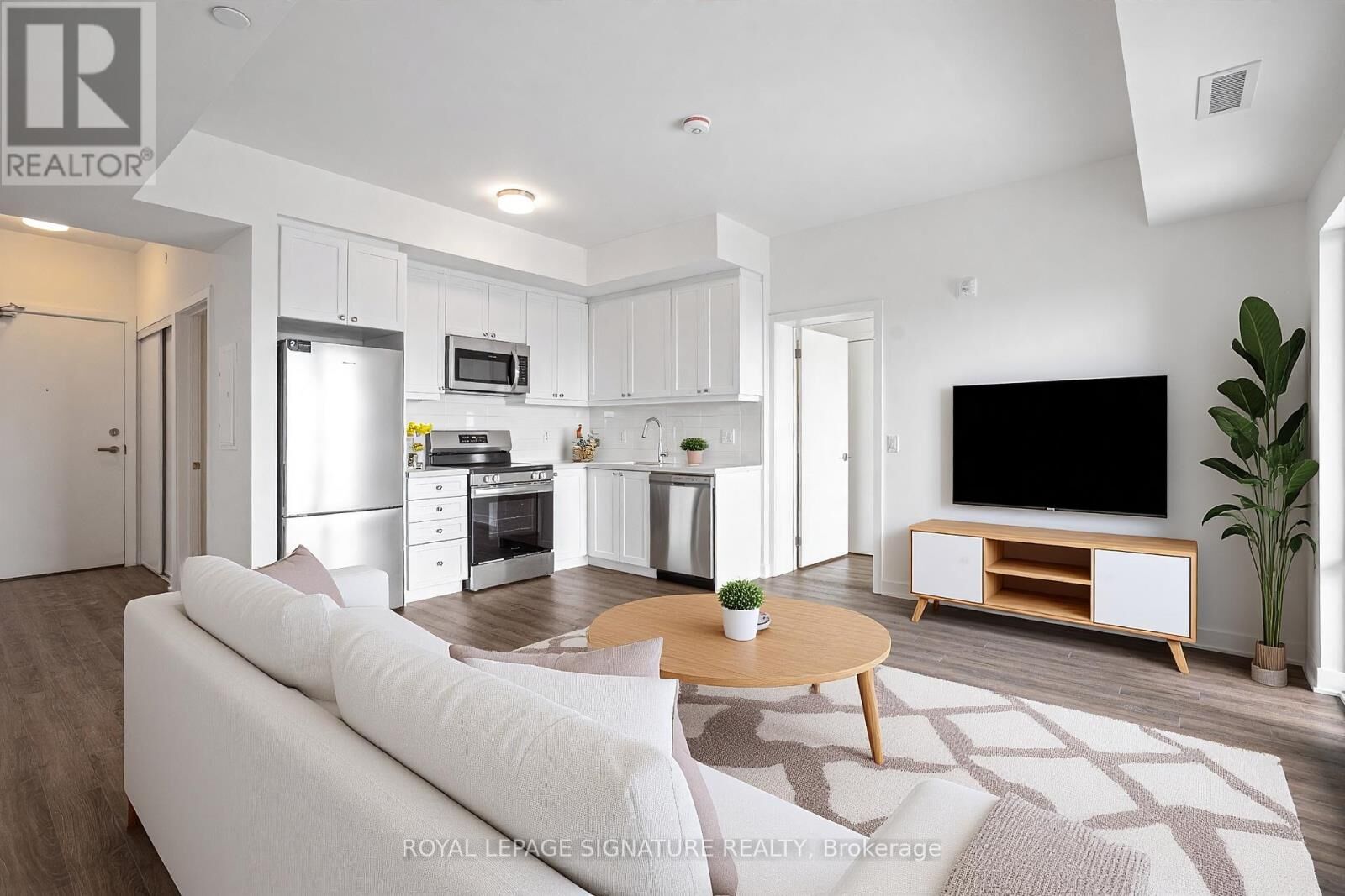 Property Photo: 51 Clarington Boulevard 502 ON L1C 0A1