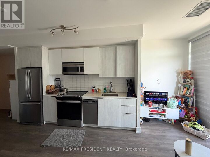 Property Photo:  1350 Ellesmere Road 707  ON M1P 5A5 