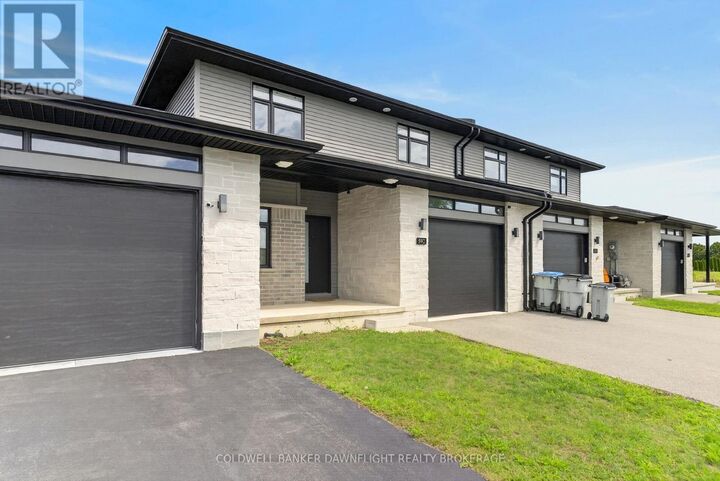 Photo de la propriété:  592 Albert Street  ON N0M 1S1 