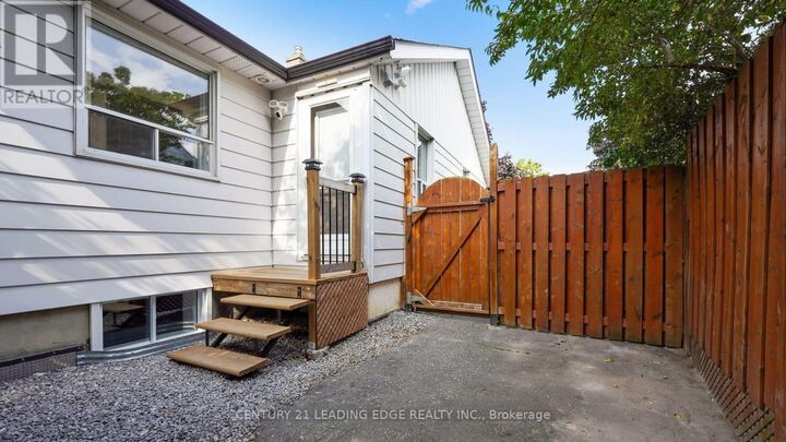Property Photo: 128 Admiral Road Bsmt ON L1S 2P1