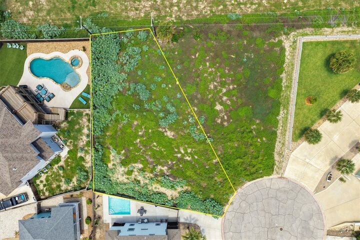 Property Photo: 691 Marlin Azul TX 78373