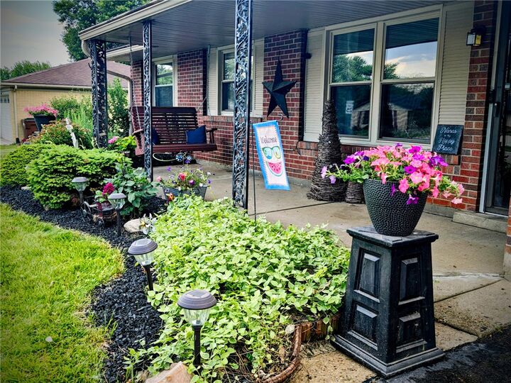 Property Photo: 2152 Bellsburg Drive OH 45459
