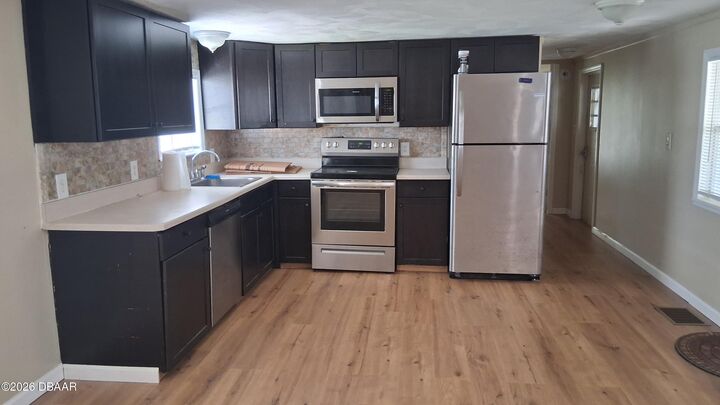 Property Photo: 170 Iron Gate Circle FL 32129