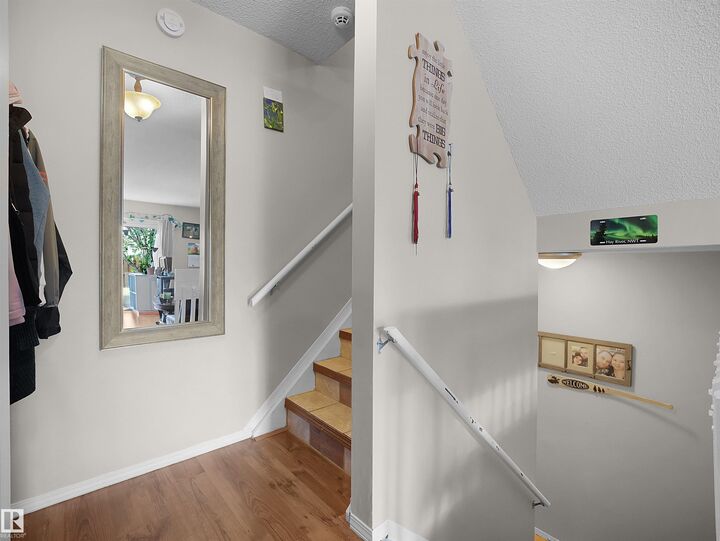 Property Photo:  16405 89 Avenue NW B  AB T5R 4S1 