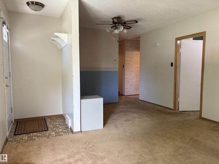 Property Photo: 5511 50 St AB T0B 4J0