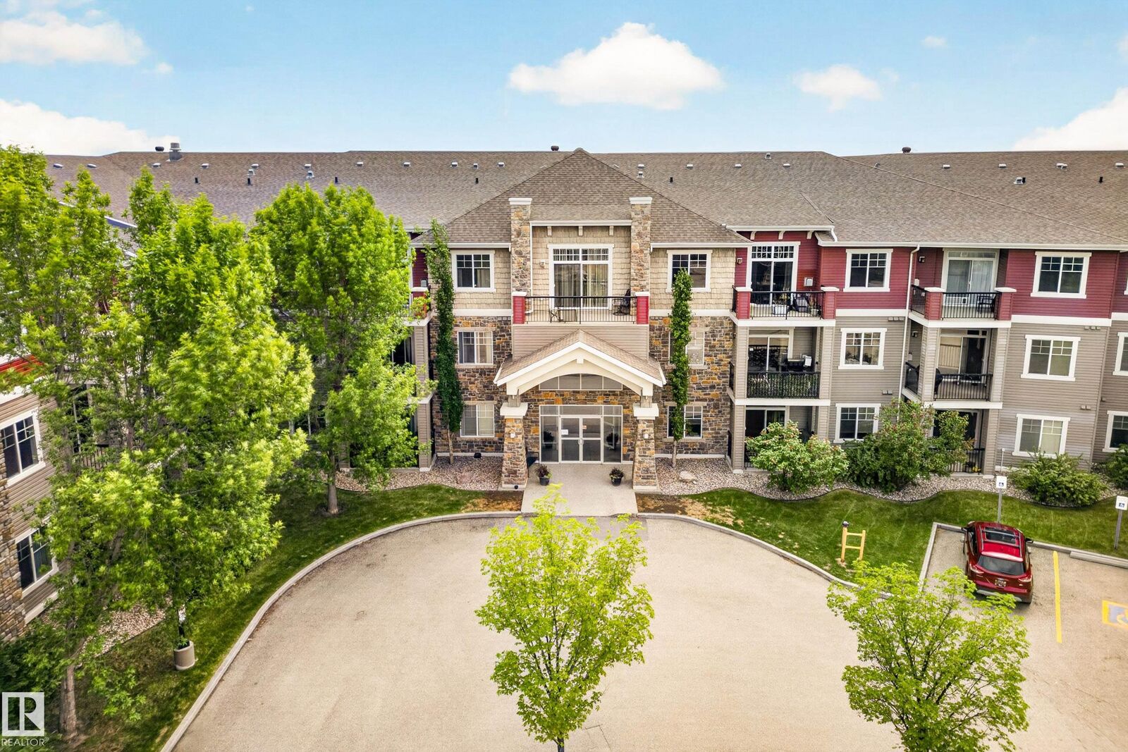Property Photo: 2503 Hanna Crescent NW 133 AB T6R 0H1