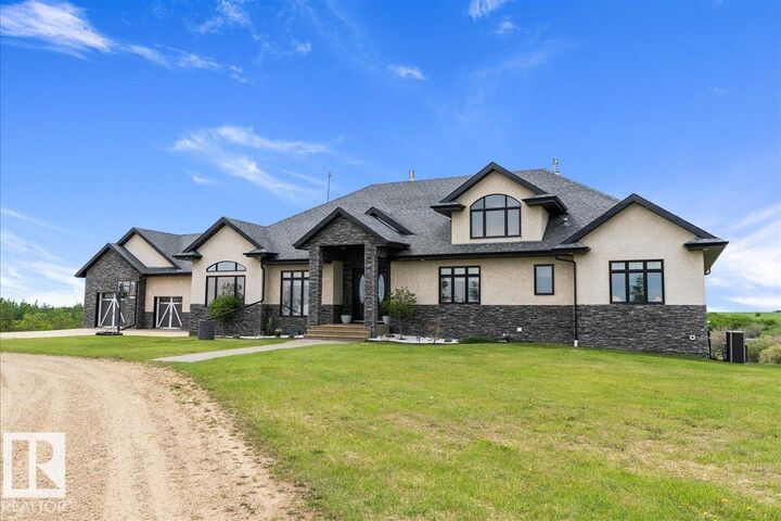 Property Photo: 18407 Twp Rd 500 AB T0B 4J3