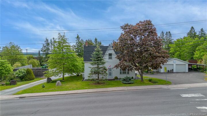 Property Photo: 416 Hampton Road NB E2E 4V5