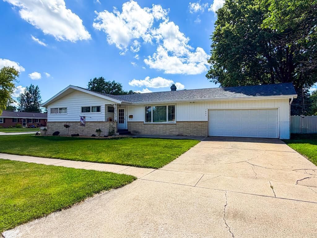 Property Photo:  1604 North 11th Street  IA 50501 