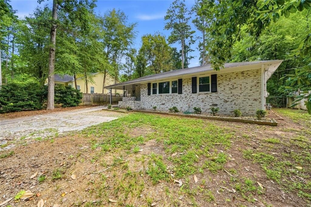 Property Photo: 1445 Varner Road GA 30062
