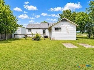 Property Photo: 402 Rowena TX 76570