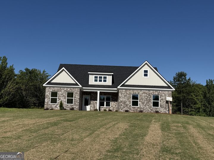 Property Photo: 1319 Sycamore Circle GA 30224