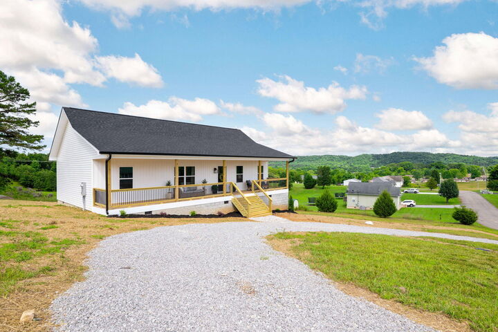 Property Photo: 146 Young Lane TN 37322