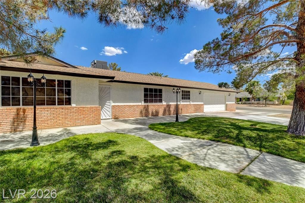 Property Photo:  1810 Pinto Road  NV 89002 