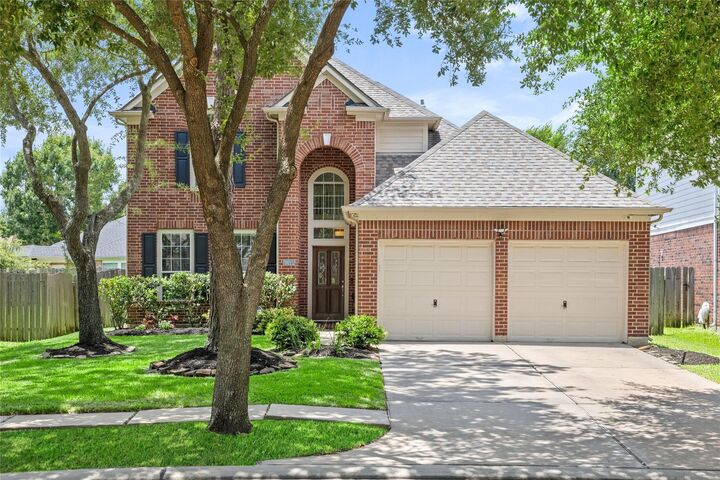 Property Photo: 9611 Oxford Grove Drive TX 77095