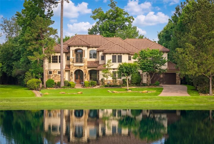 Property Photo: 50 S Badger Lodge Circle TX 77389