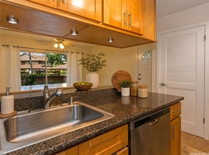 Property Photo:  91-1135 Puamaeole Street 20D  HI 96706 
