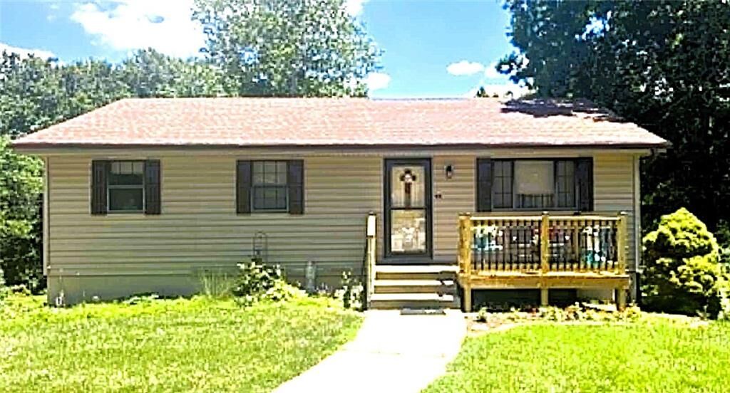 Property Photo:  71 Lee Court  MO 64068 