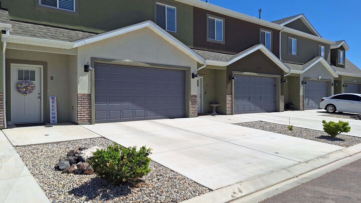 Property Photo: 3128 W 1700 N #D UT 84721