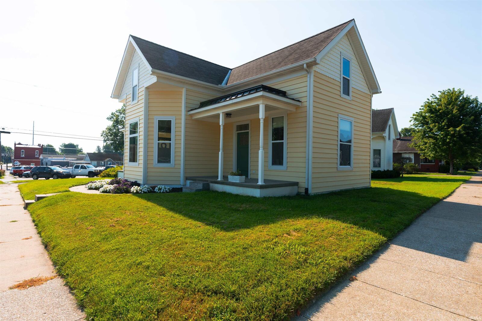 Property Photo: 206 W Gibson Street IN 47639