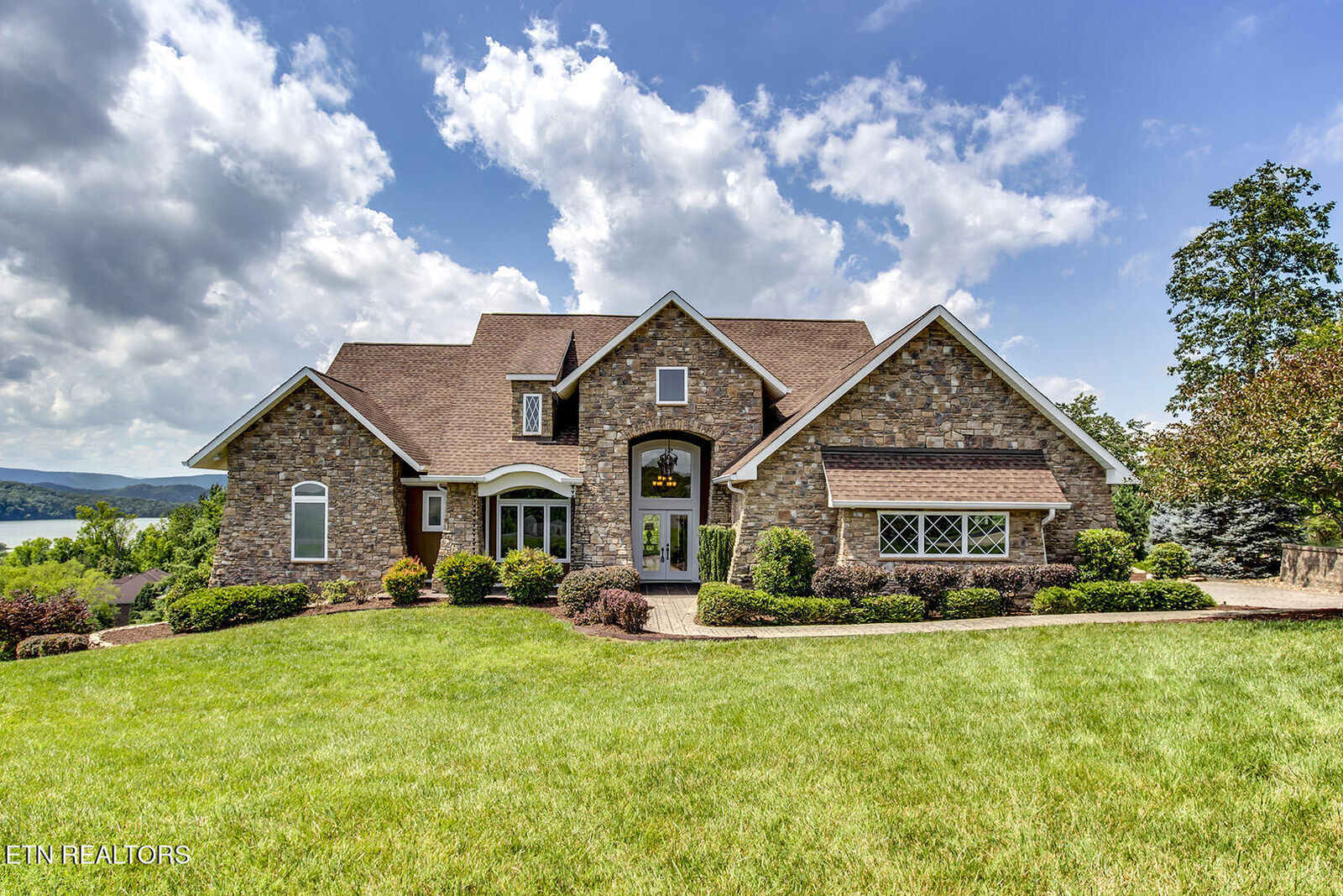 Property Photo: 216 Majestic View Drive TN 37854