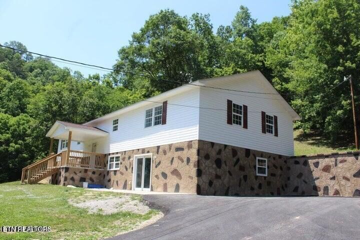 Property Photo: 2915 Flat Hollow Rd TN 37870