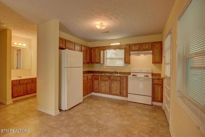 Property Photo: 611 Laurel Bluff Rd TN 37763