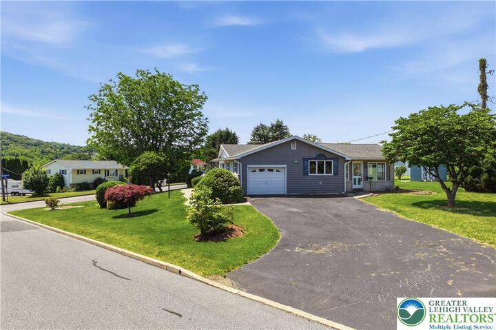 Property Photo: 945 Williams Avenue PA 18088