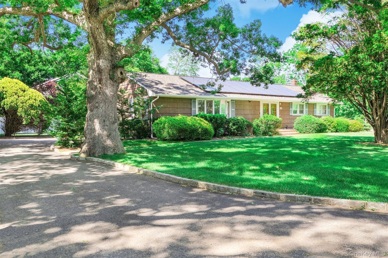 Property Photo:  47 Oak Road  NY 11772 