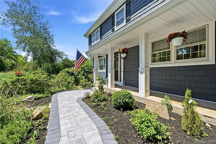 Property Photo:  5 Crabapple Court  NY 11766 