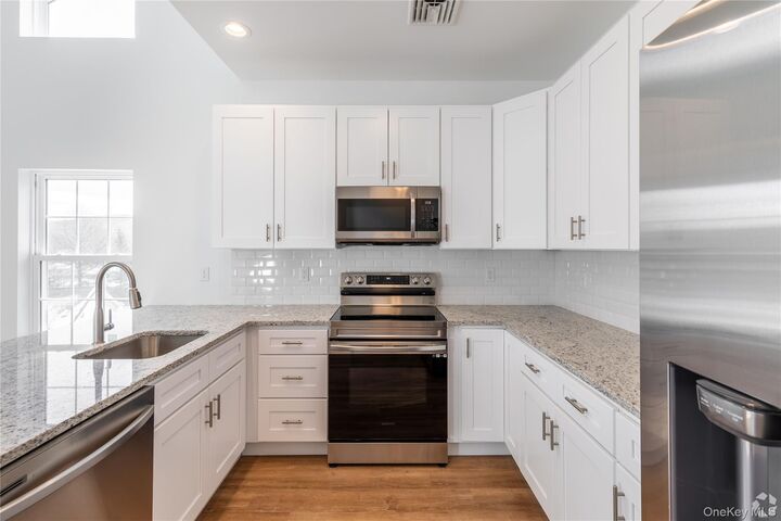 Property Photo:  17 Hillside Road  NY 12567 