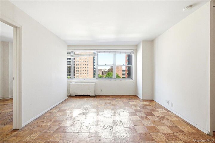 Property Photo:  70-25 Yellowstone Boulevard 5A  NY 11375 