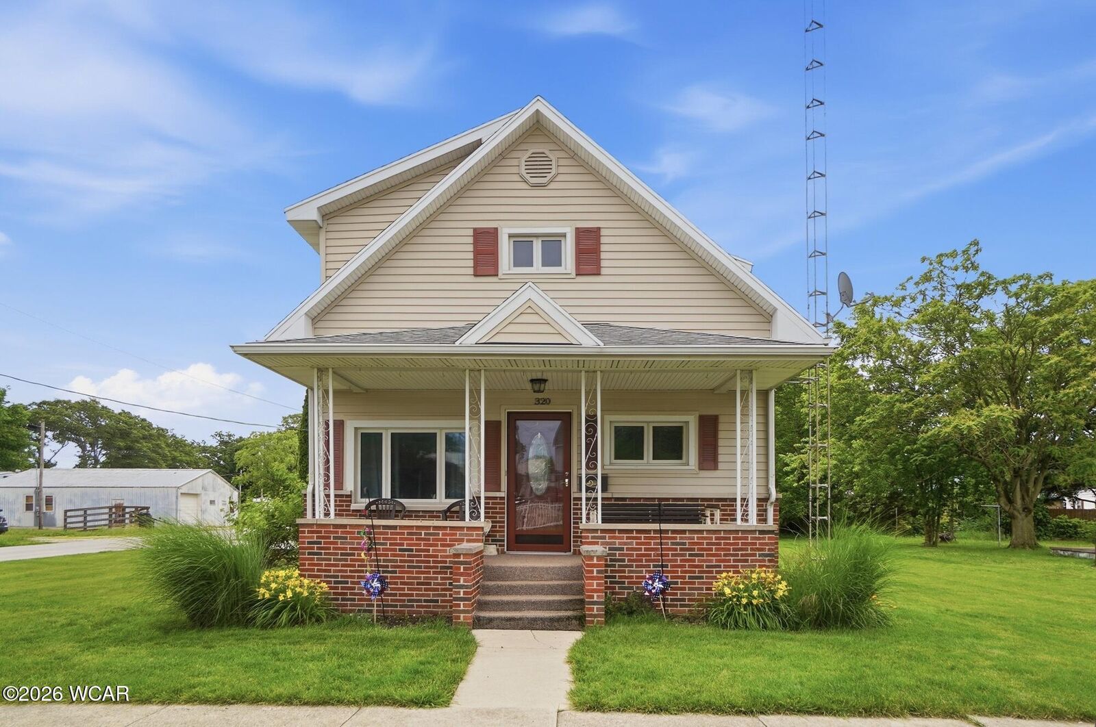 Property Photo:  320 N Pearl Street  OH 45887 