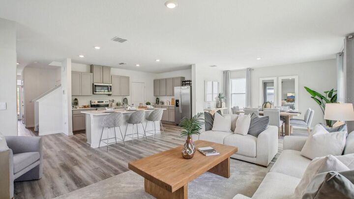 Property Photo:  4524 Hidden Farm Drive  FL 33565 