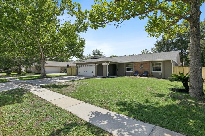Property Photo:  809 Big Buck Circle  FL 32708 