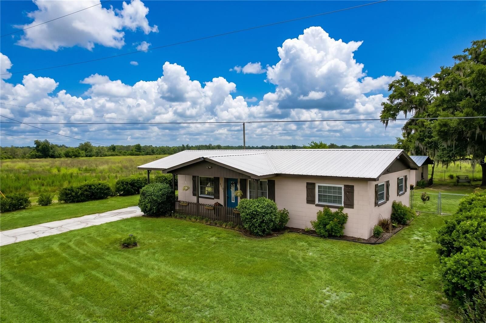 Property Photo:  392 Old Dixie Highway  FL 33834 