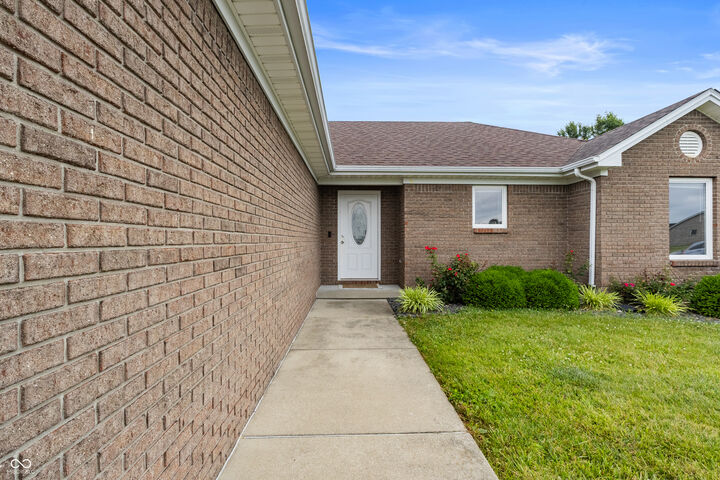 Property Photo:  4623 Ashwood Drive  IN 47274 
