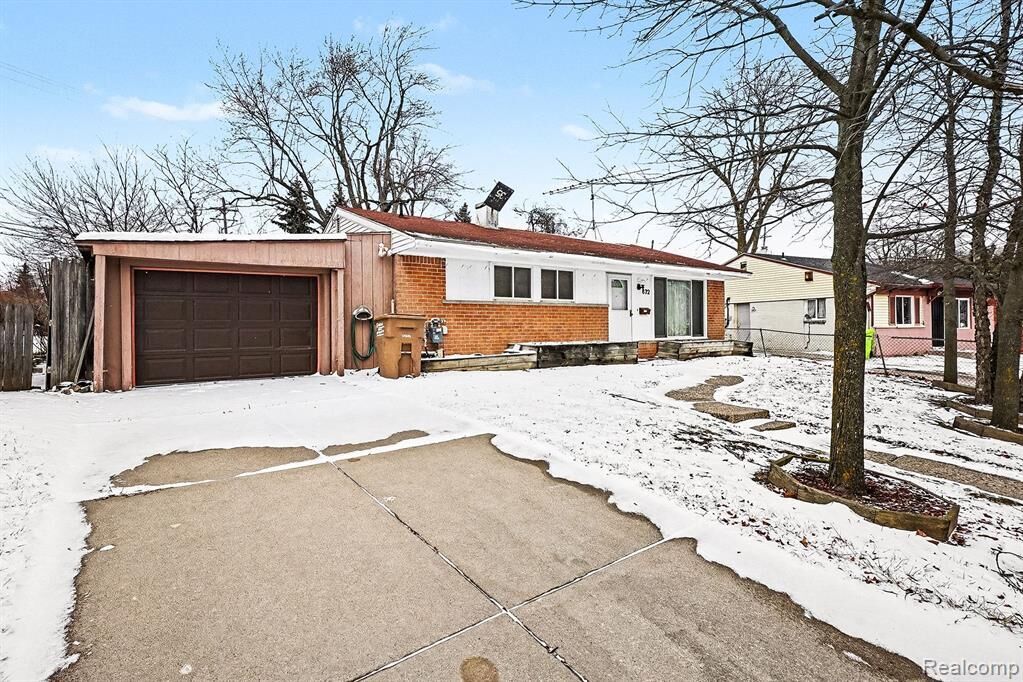 Property Photo: 672 Linda Vista Drive MI 48342-1650