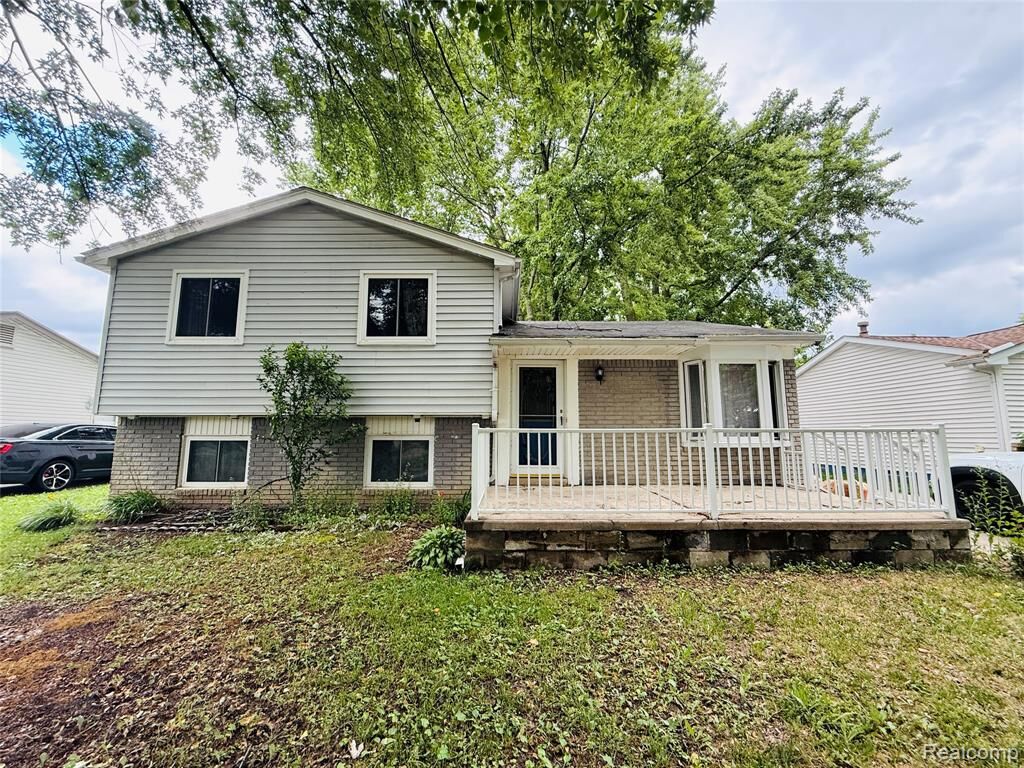 Property Photo: 1501 Barchester Street MI 48186 3798