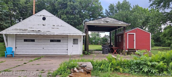 Property Photo: 23765 Mary Street MI 48180 2336