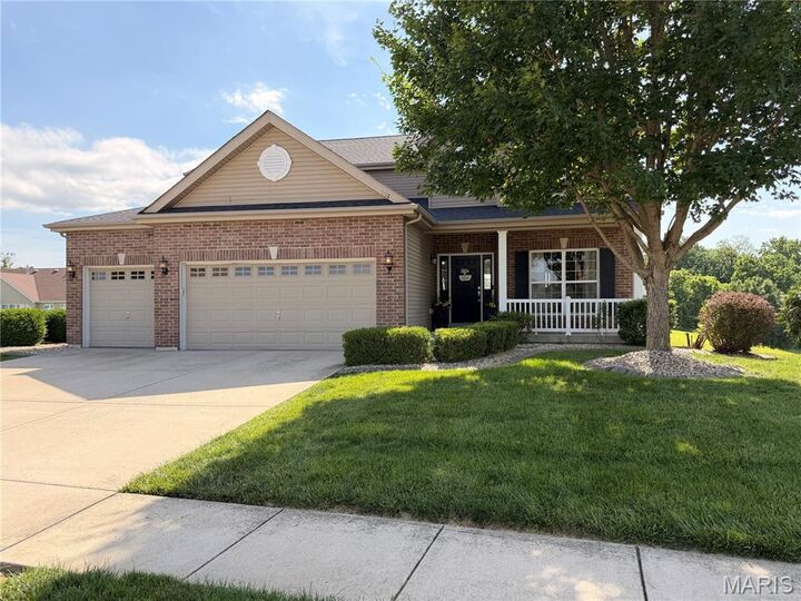 Property Photo: 152 Forest Oaks Drive IL 62232