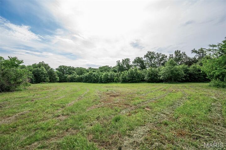 Property Photo: 9 Halyon Estates MO 63462
