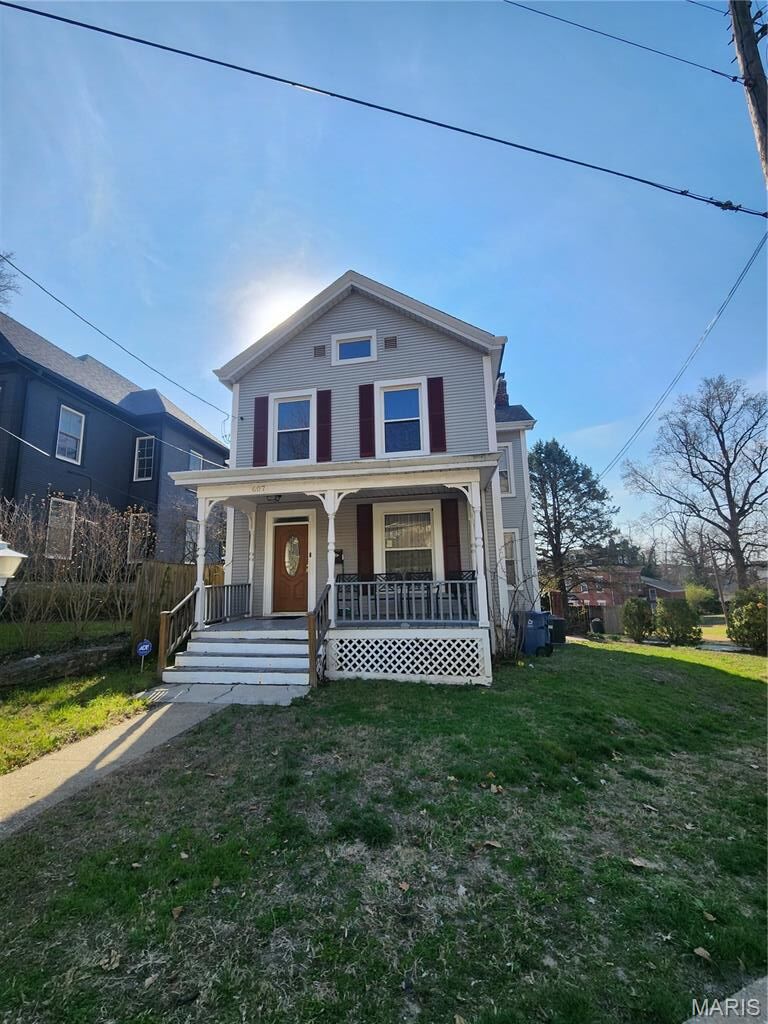 Property Photo:  607 Beacon Street  IL 62002 
