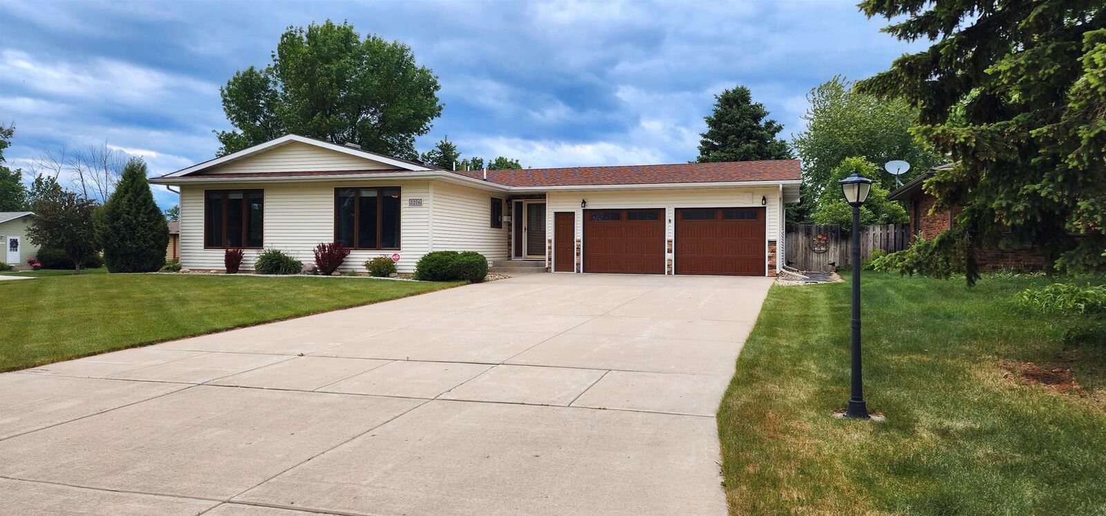 Property Photo:  2216 23rd Ave SW  ND 58701 