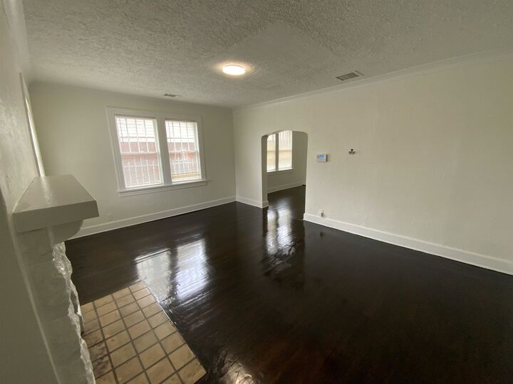 Property Photo:  920 N Auburndale St  TN 38107 