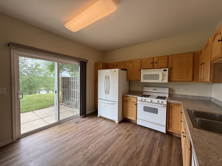 Property Photo: 591 W Kristina Lane IL 60073