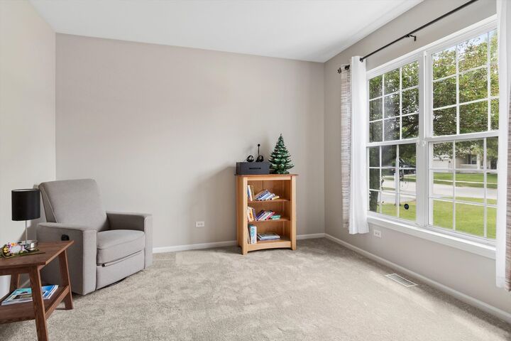Property Photo:  14731 Colonial Parkway  IL 60544 