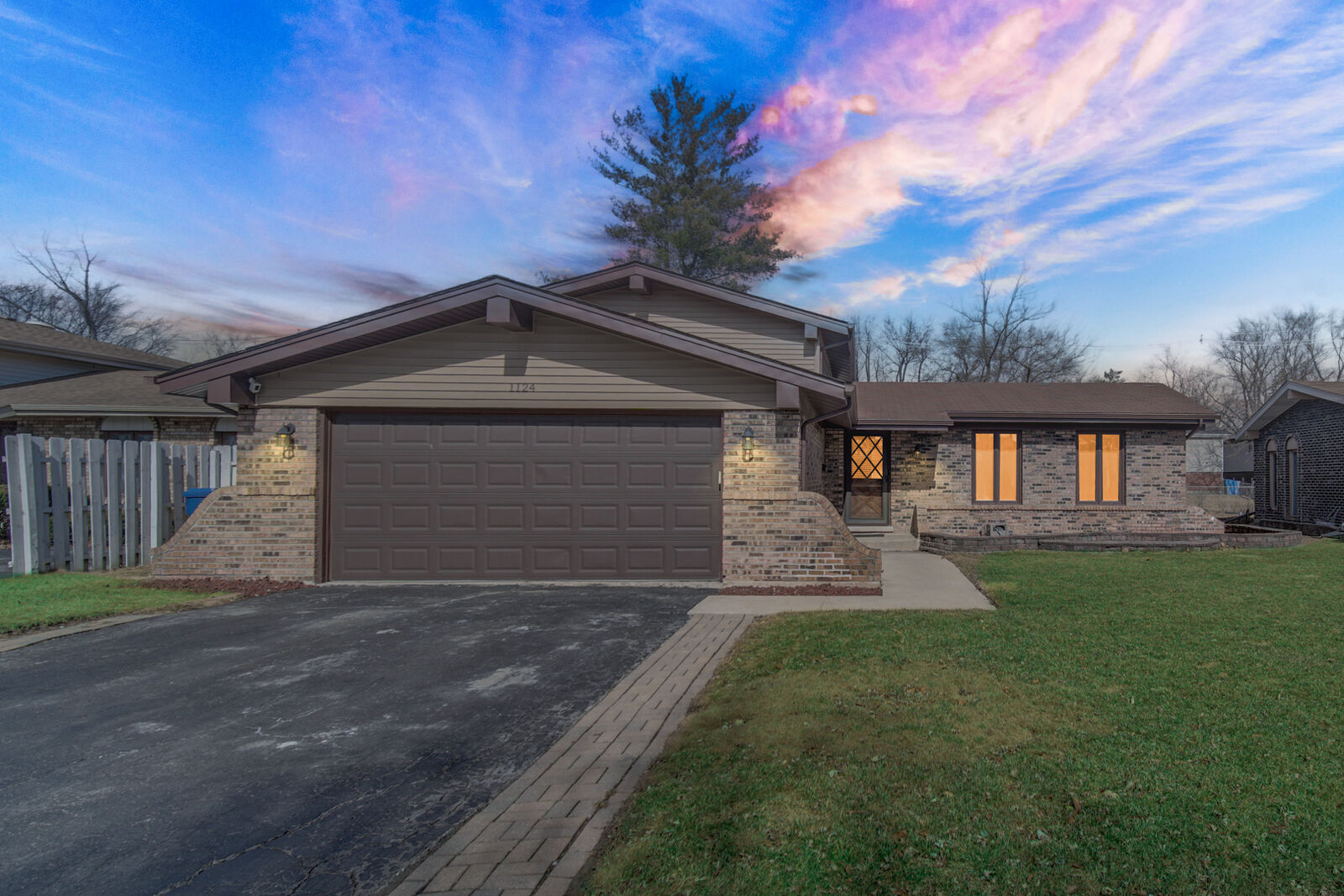 Property Photo: 1124 Jamie Lane IL 60430