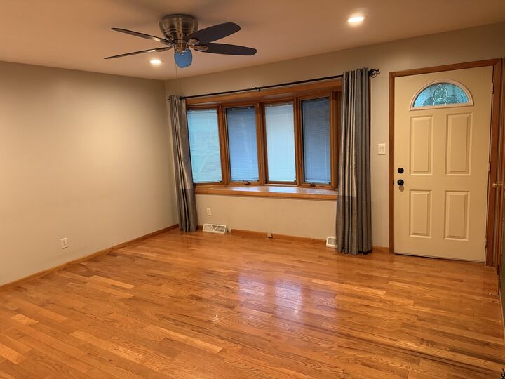 Property Photo: 1421 25th Street IL 61354